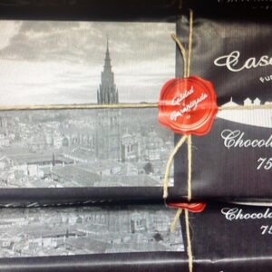 Chocolate negro con naranja